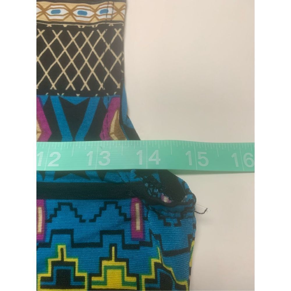 Sleeveless Patterned Dress - Picture 7 of 10